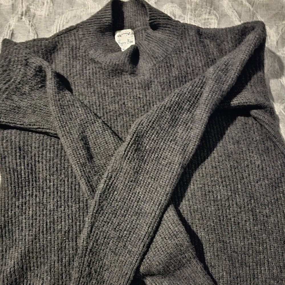 Hippy Rose Mock turtle neck sweater